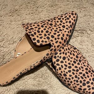 Loft size 10 leopard slides